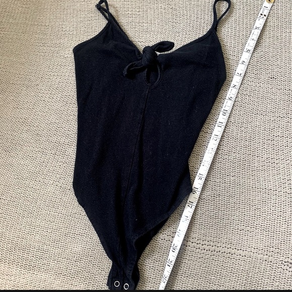 F21 Black Front Tie Bodysuit - Picture 6 of 7